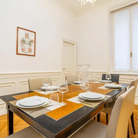 City Charm 3 Bdr Апартаменты